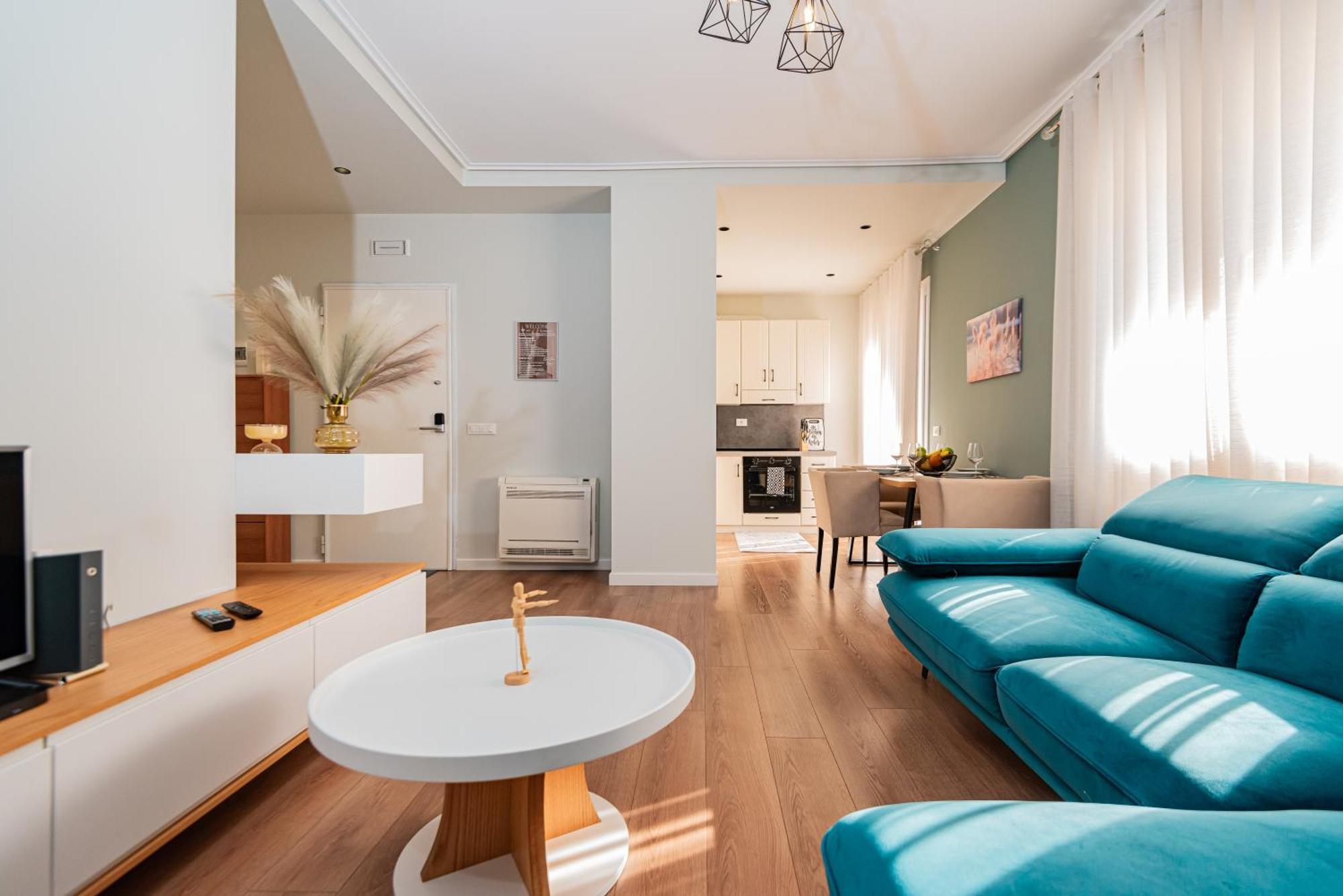 Vivi'S Seaside Apartment Durres Bagian luar foto